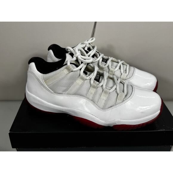 Air Jordan 11 Retro Low Shoes Mens Size 10 Cherry Varsity 528895-101 2012 - Picture 2 of 12
